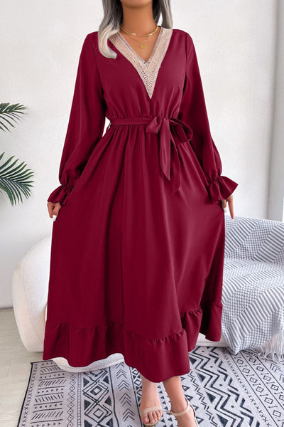 Contrast Belted Flounce Sleeve Dress Trendsi OMDEL.COM