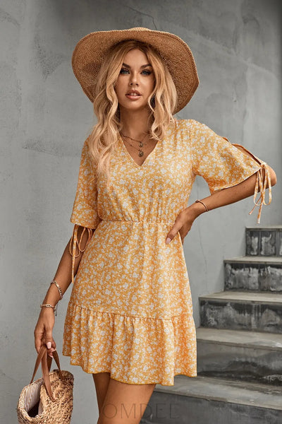 Ditsy Floral V-Neck Half Sleeve Mini Dress Trendsi OMDEL.COM