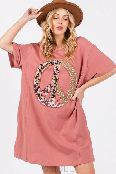 SAGE + FIG Full Size Peace Sign Applique Short Sleeve Tee Dress Trendsi OMDEL.COM